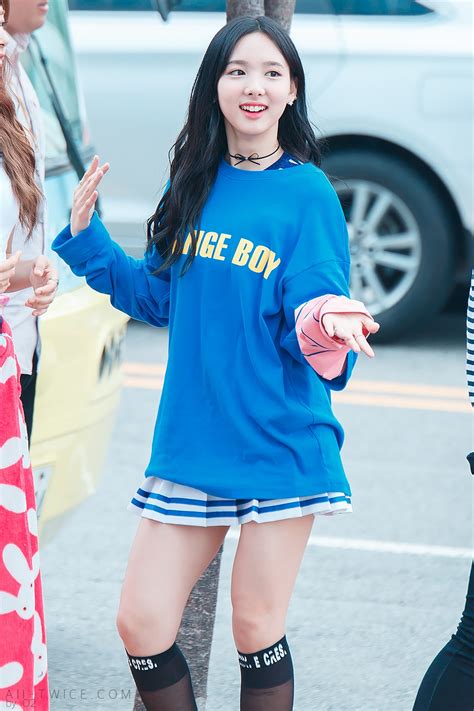 twice nayeon fashion